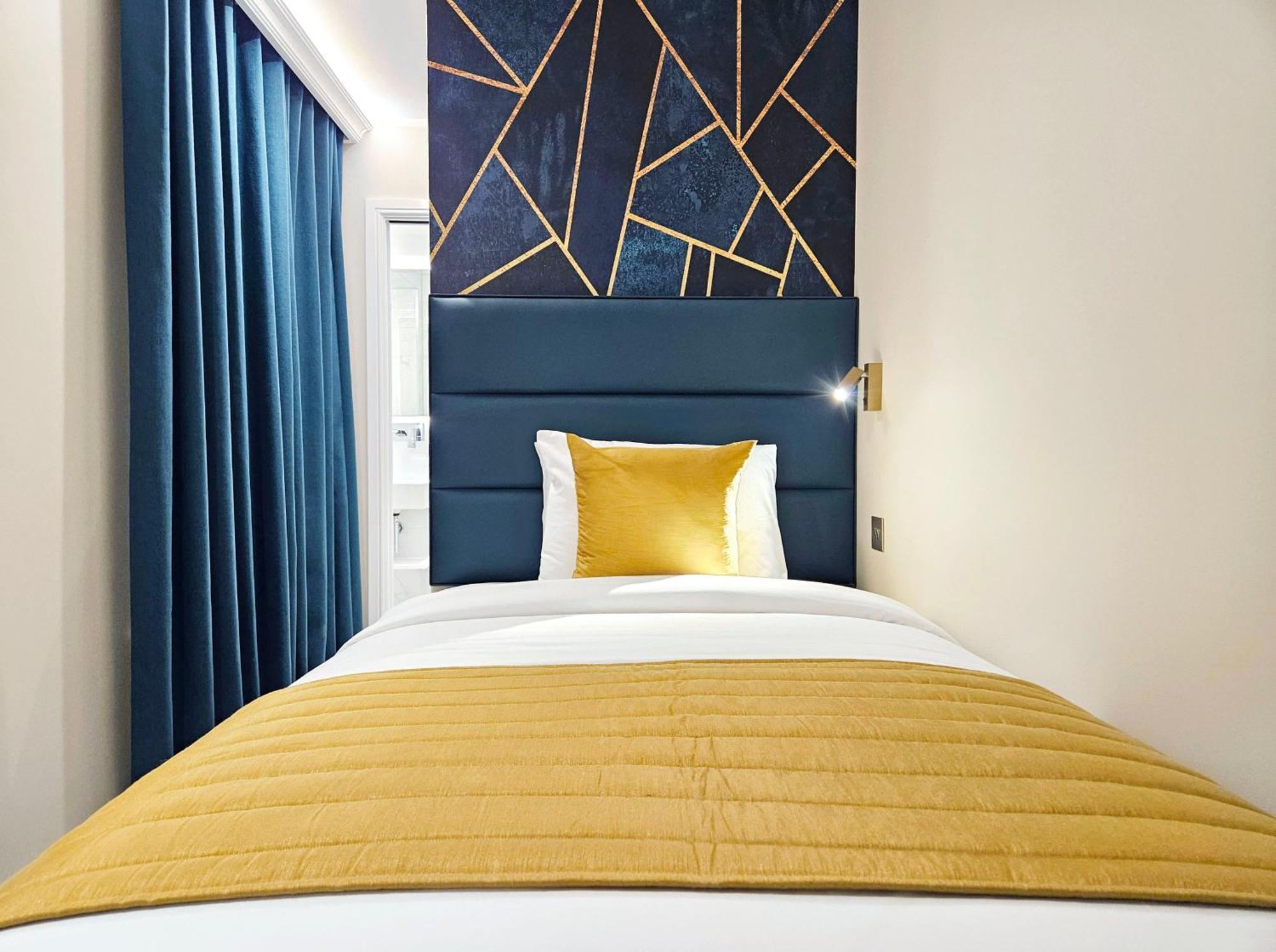 Nox Paddington Hotel London Room photo